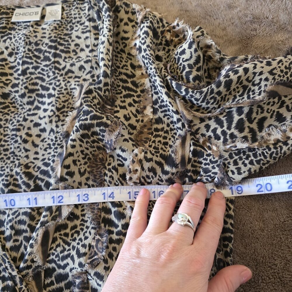 Chico's 100% Silk Leopard Print Blouse - Tie Front Mob Wife Crop Top - 0 - Picture 8 of 14